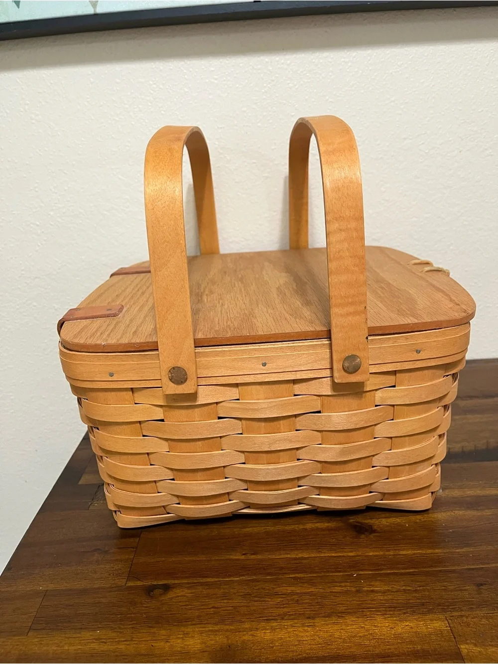 Longaberger Natural Light Brown Woven Picnic Basket with Lid and Handles